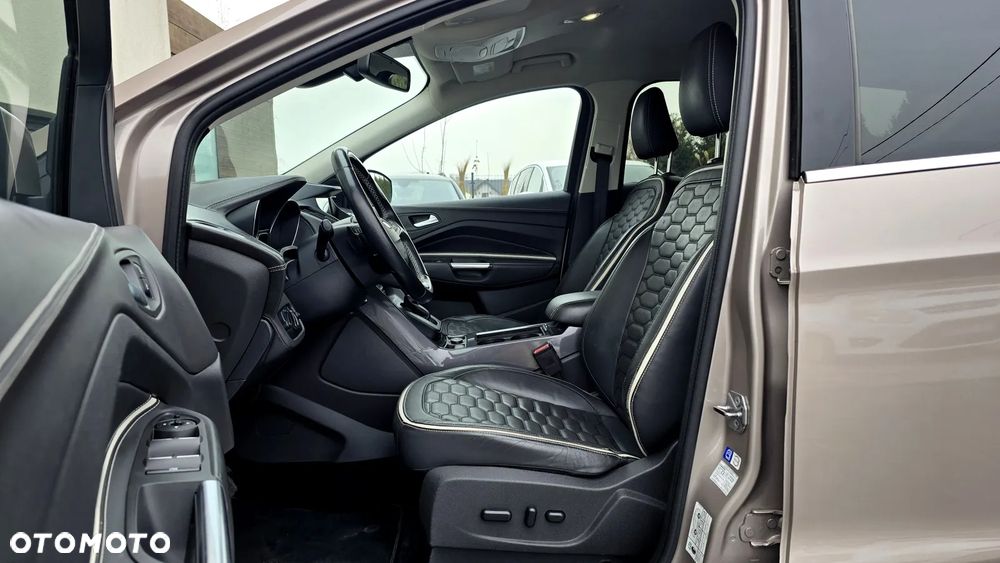 Ford Kuga 2.0 TDCi 4x4 Vignale - 17