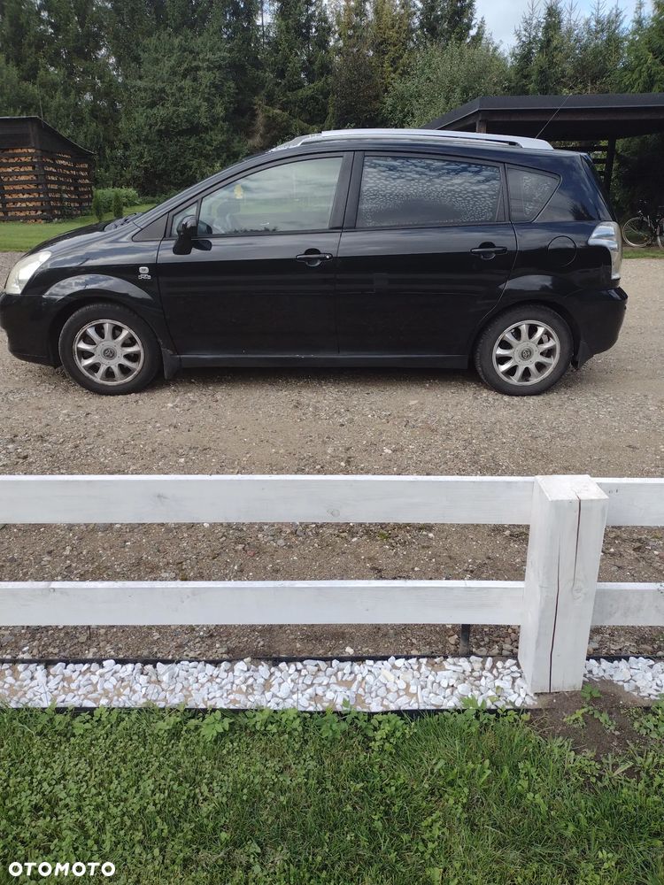 Toyota Corolla Verso - 3