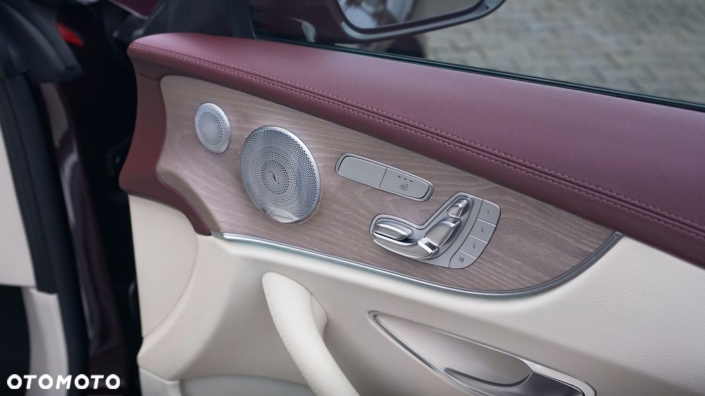 Mercedes-Benz Klasa E - 28