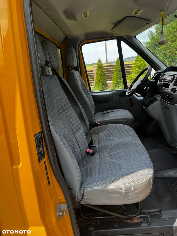 Ford Transit - 10