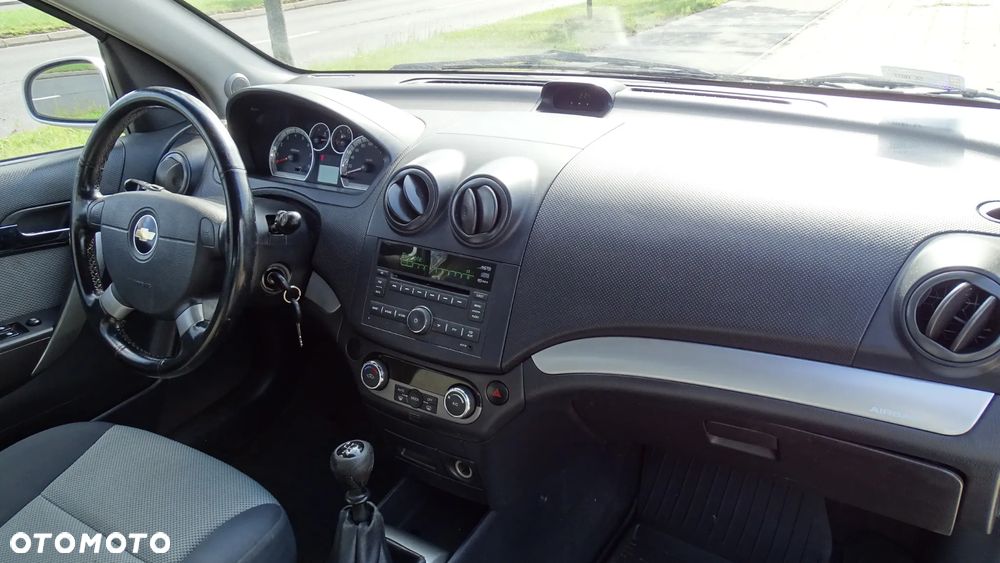 Chevrolet Aveo 1.4 16V LT - 13