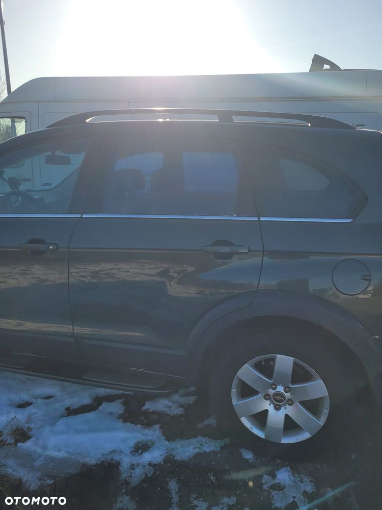 Chevrolet Captiva 2.0 d LT base - 4