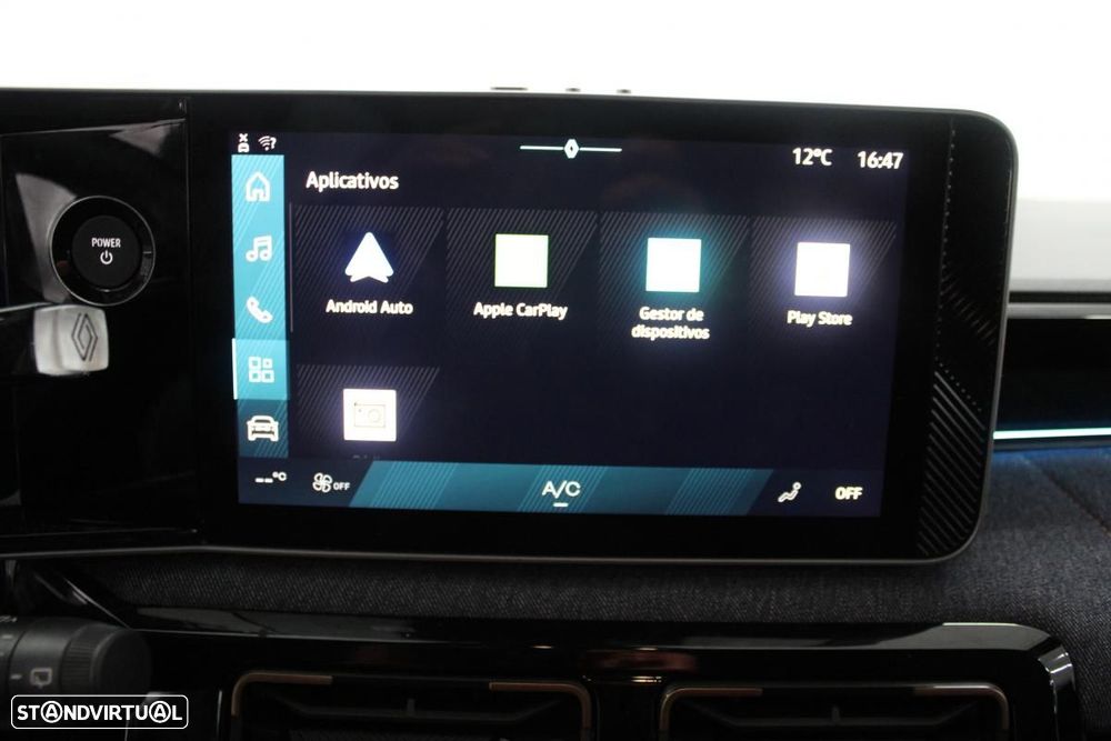 Renault 4 E-Tech 52 kWh Techno Autonomia Conforto - 26