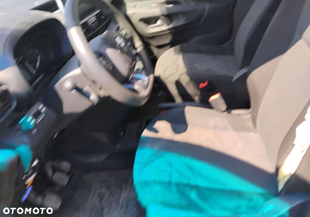 Toyota PROACE CITY - 12