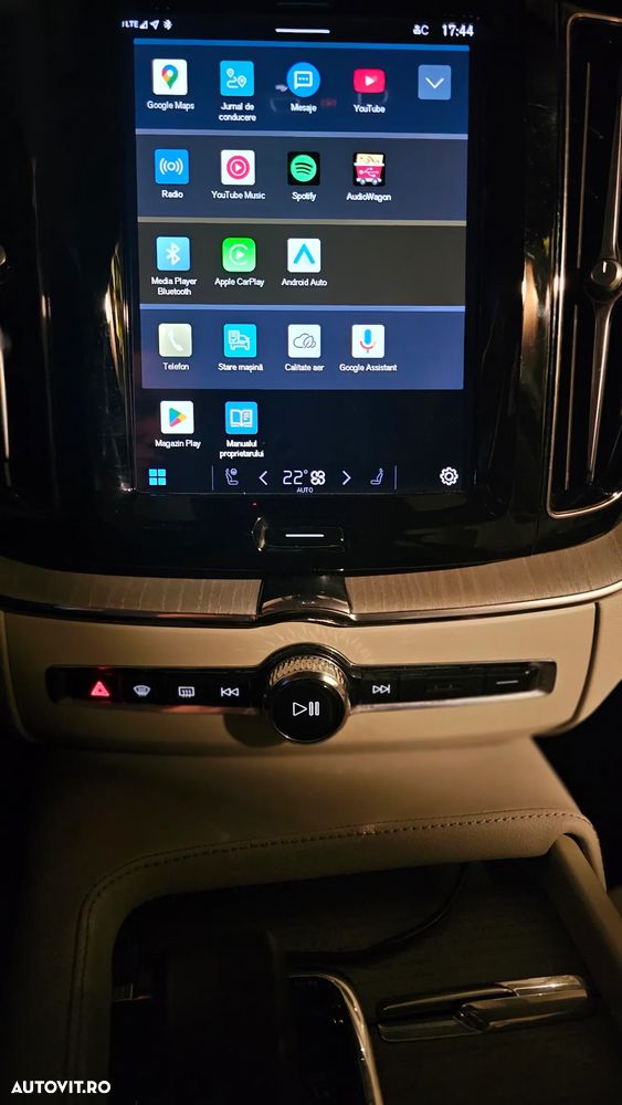 Volvo XC 60 Recharge T8 AWD AT Ultimate Dark - 30