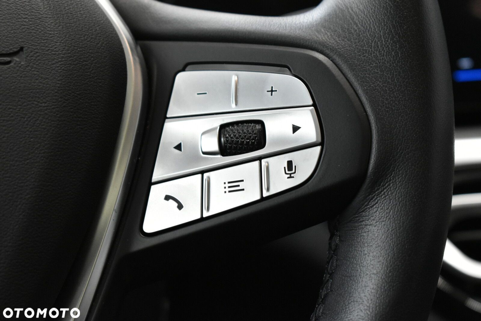 BMW i4 - 12