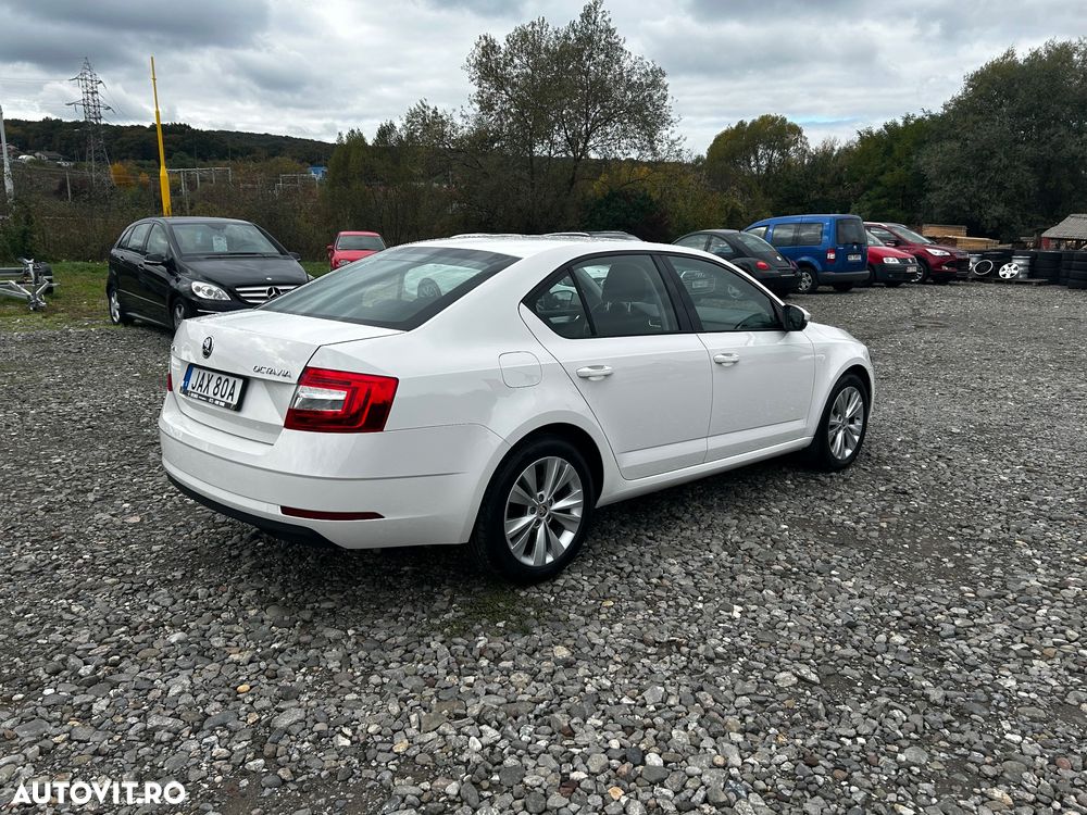 Skoda Octavia Combi Diesel 1.6 TDI Active - 7