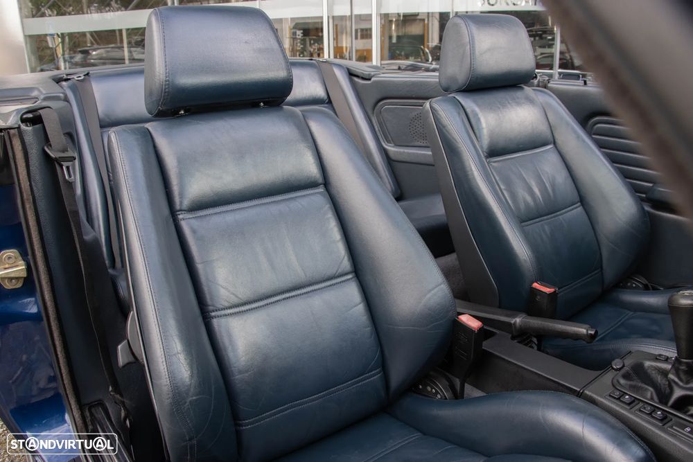 BMW 320 i Cabriolet - 45