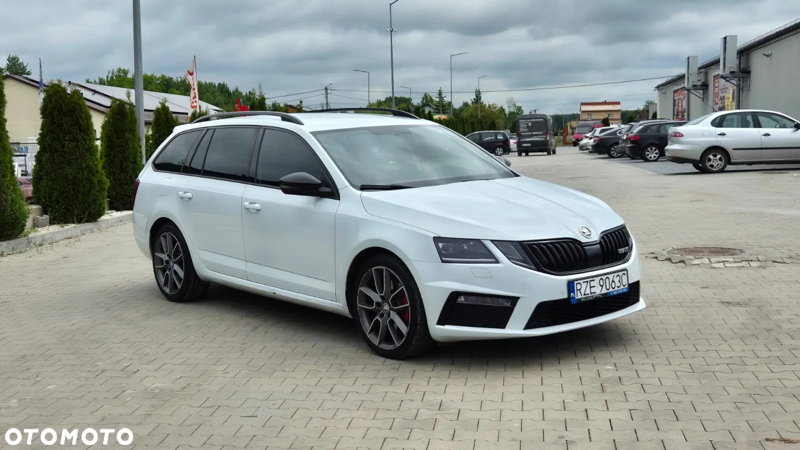 Skoda Octavia 2.0 TDI RS DSG - 2