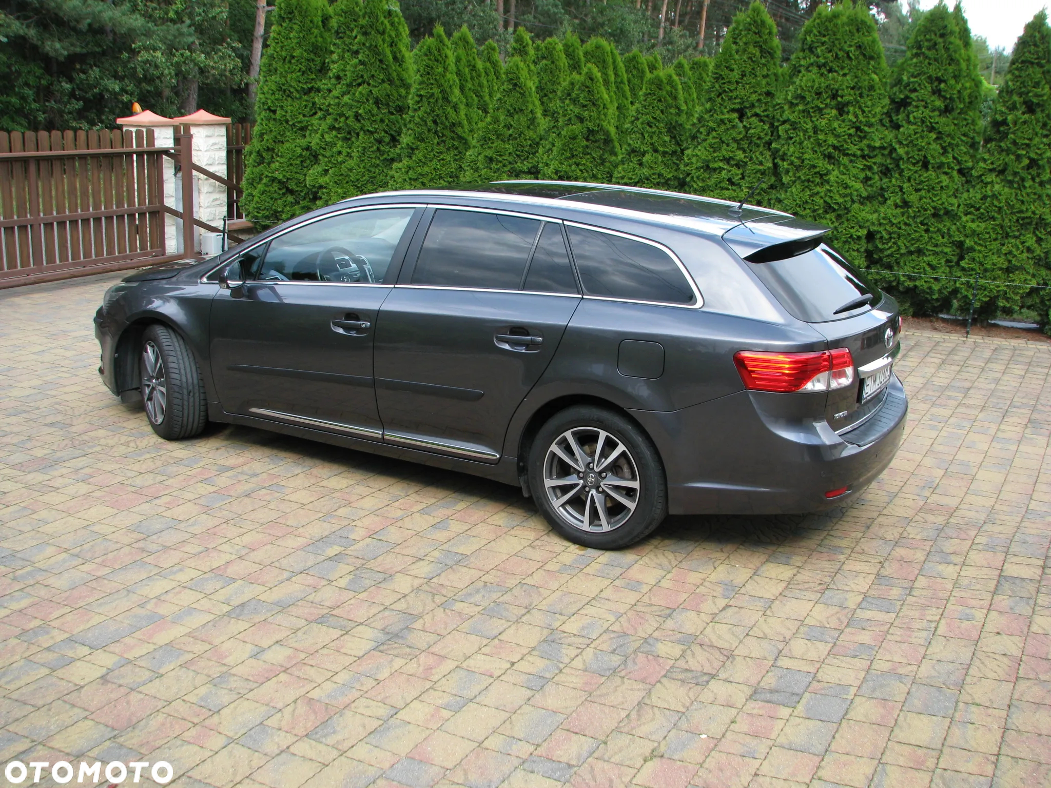 Toyota Avensis Combi 2.0 D-4D Executive - 6