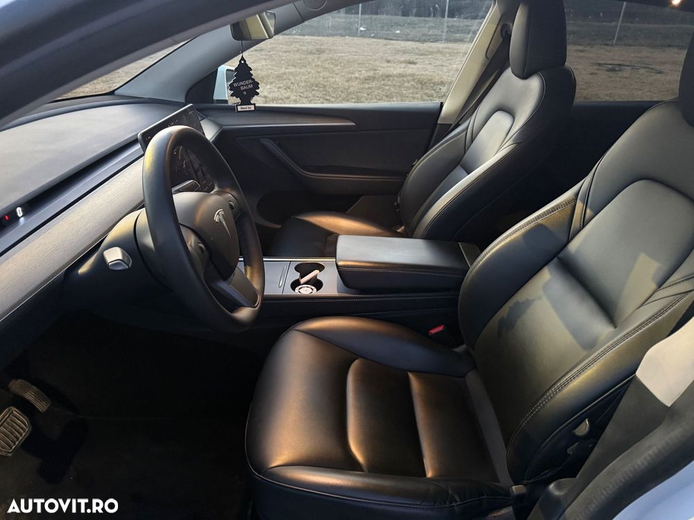 Tesla Model Y RWD - 9