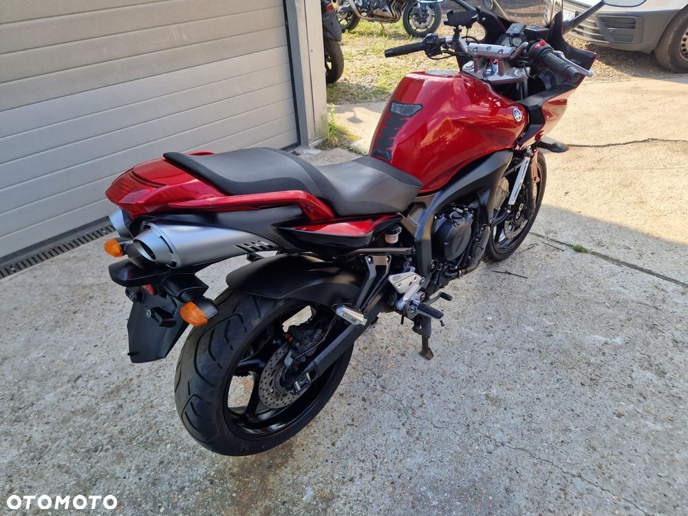 Yamaha FZ6 - 11