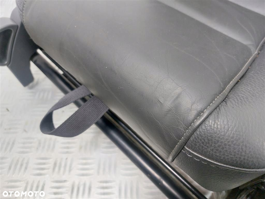 Kanapa tył tylna III rząd stelaż skóra Volvo XC90 I 2002- - 7