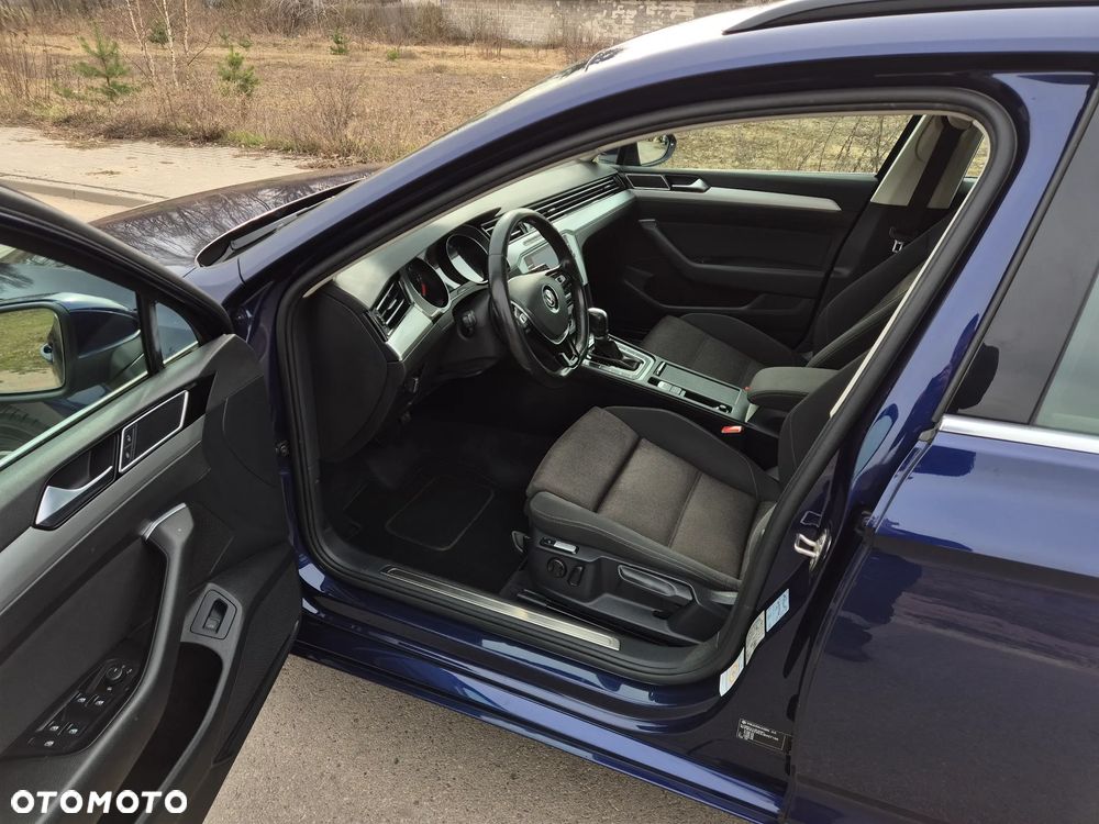Volkswagen Passat - 7