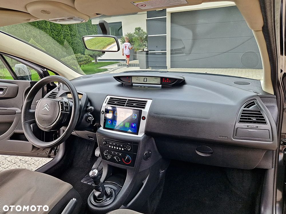 Citroën C4 1.4 16V Advance - 7