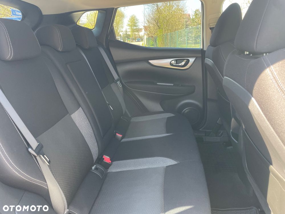 Nissan Qashqai 1.6 DIG-T N-Connecta - 22