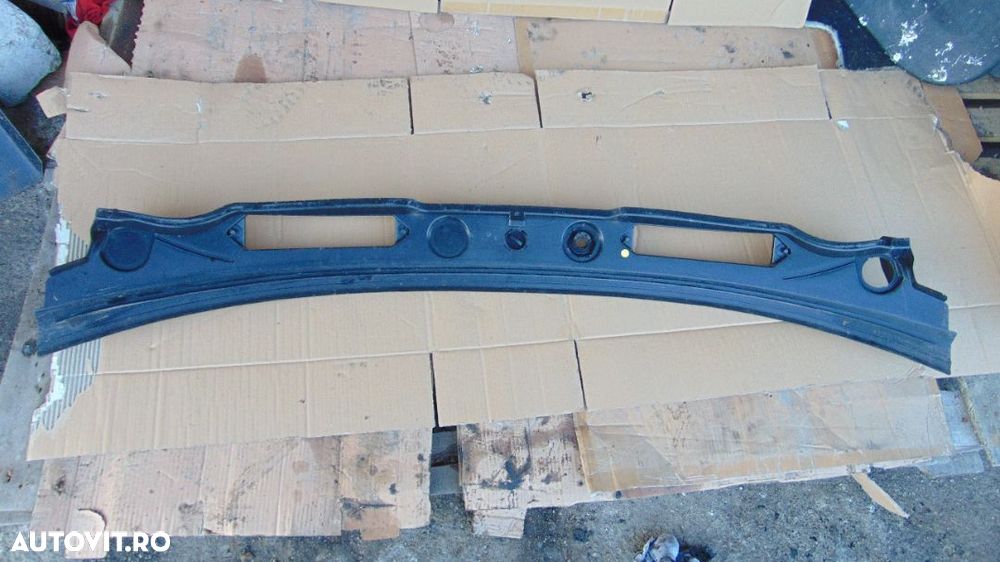 Grila stergatoare BMW x1 e84 an 2009-2015 dezmembrez bmw x1 - 2