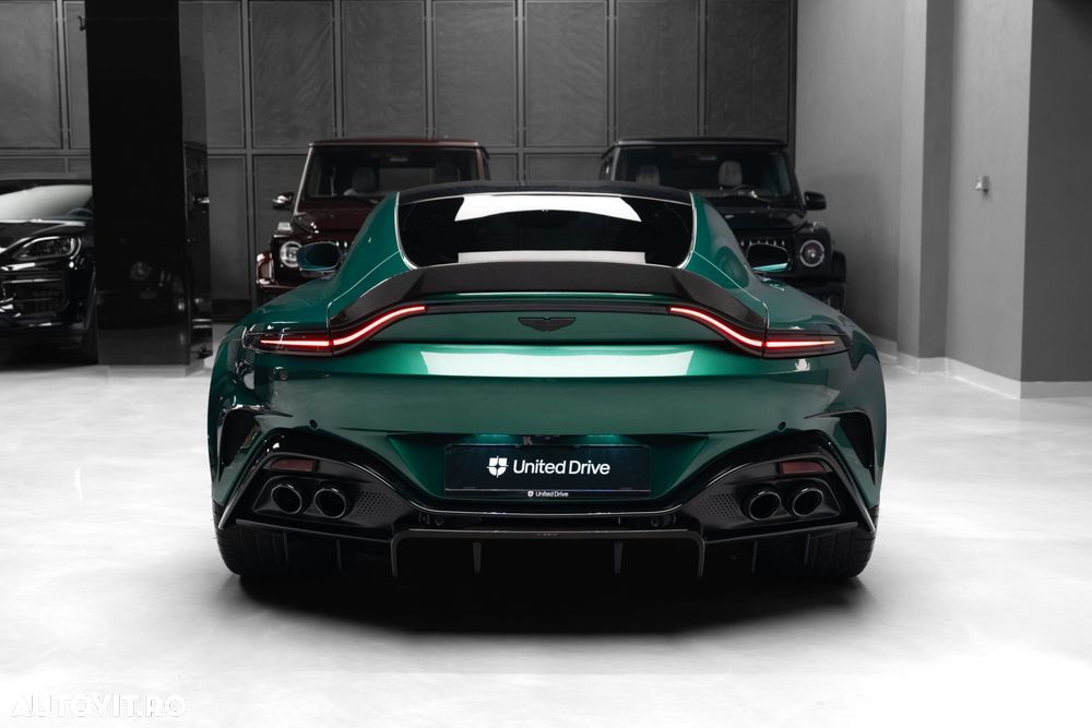 Aston Martin V8 Vantage - 37