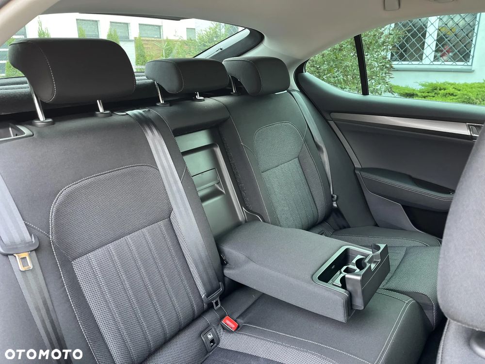 Skoda Superb 2.0 TDI DSG Style - 26