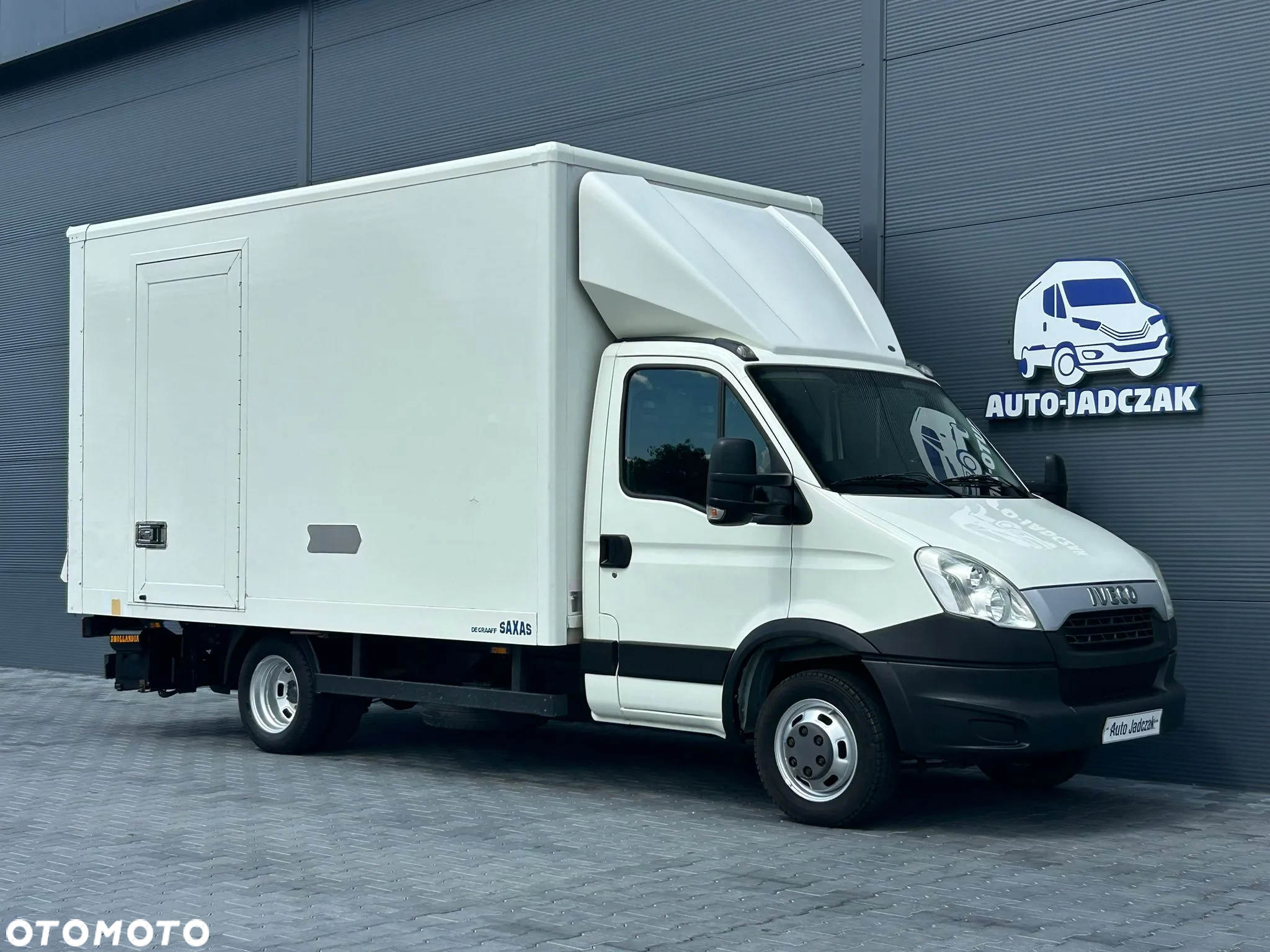 Iveco Daily 40C15 35C15 3.0 HPI Kontener 8 palet + winda 750kg + drzwi boczne **KLIMA**Sprowadzony**2014R**Niski Przebieg** - 2