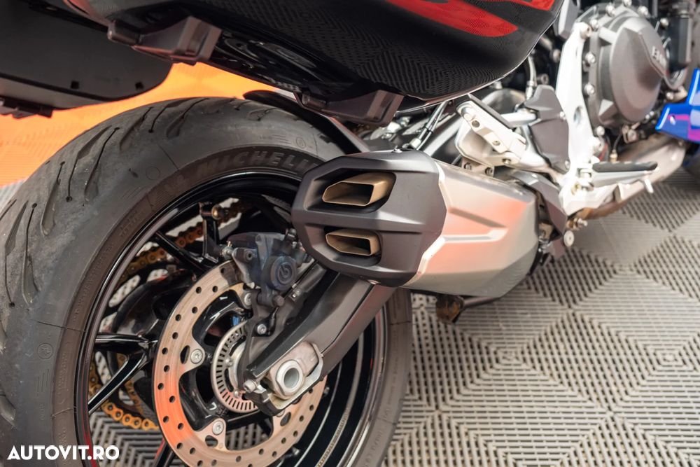 BMW F 900R Force - 29