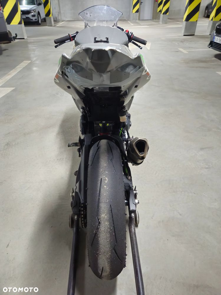 Kawasaki Ninja 400 - 8