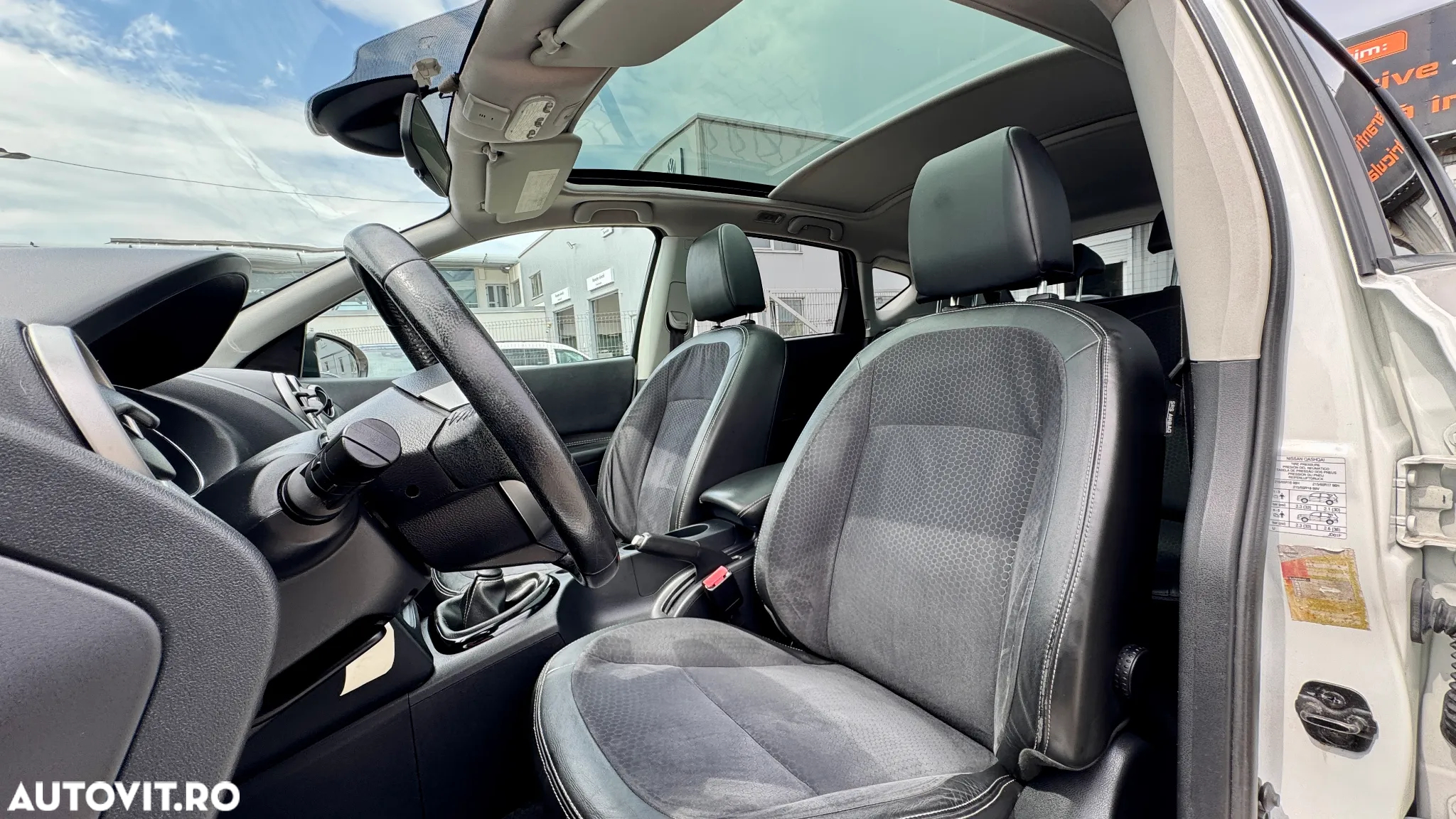 Nissan Qashqai 1.6 DCI N-Connecta - 10