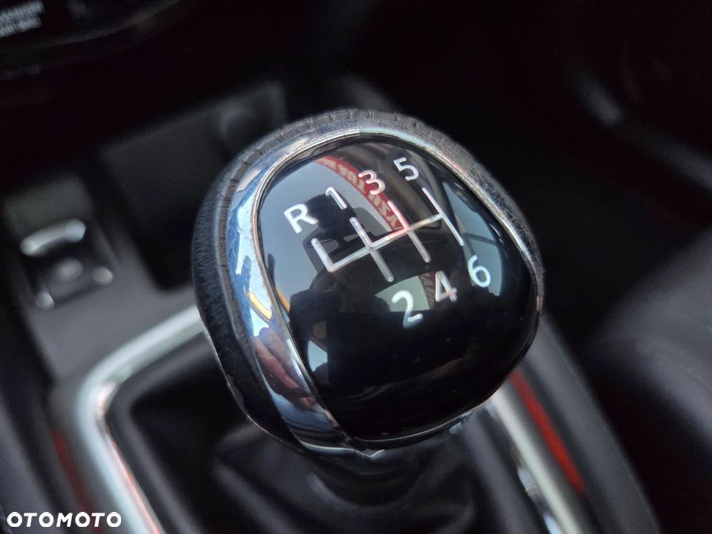 Nissan Qashqai 1.5 dCi DPF 360 - 28