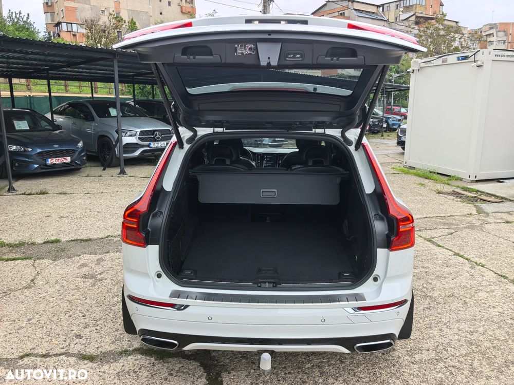 Volvo XC 60 D5 AWD R-Design - 21