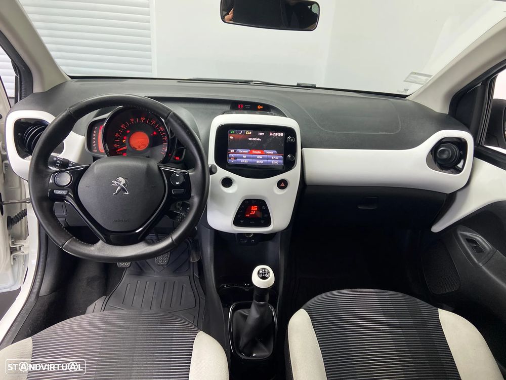 Peugeot 108 Top! 1.2 PureTech Allure - 13