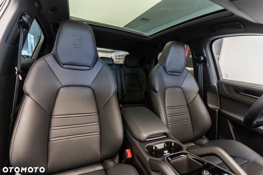 Porsche Cayenne Black Edition - 18