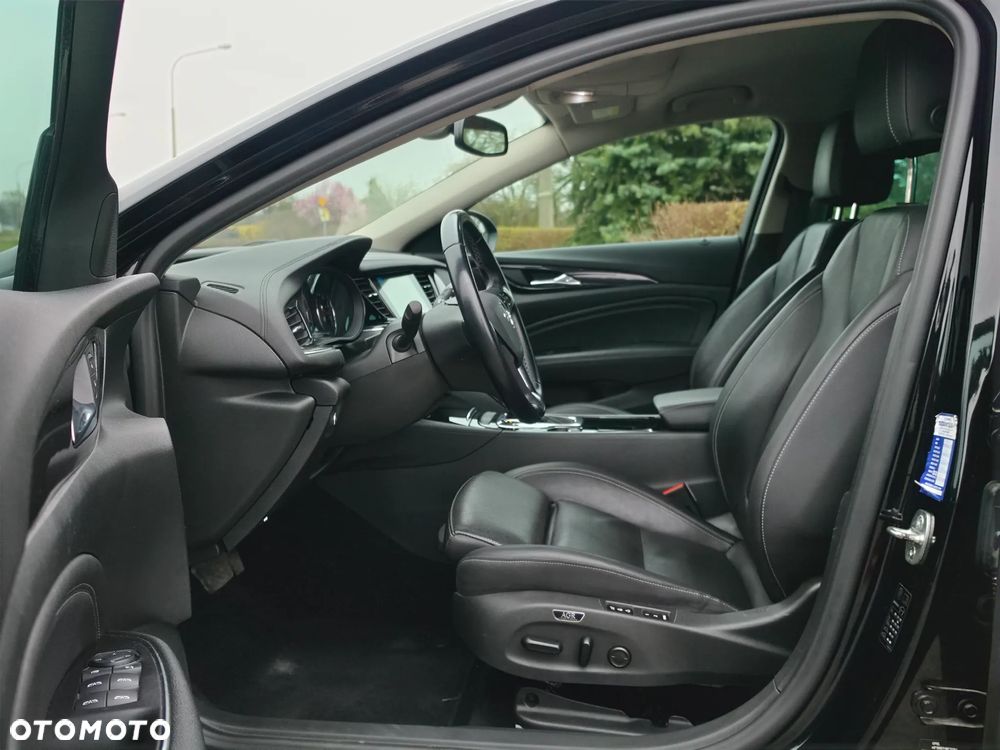 Opel Insignia 2.0 CDTI automatik Business Innovation - 31