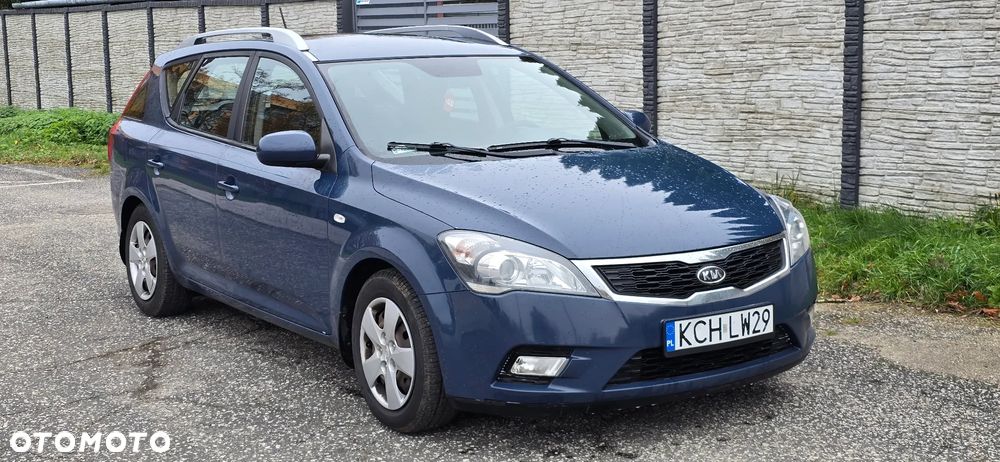 Kia Ceed Cee'd 1.6 Crdi Comfort + - 5