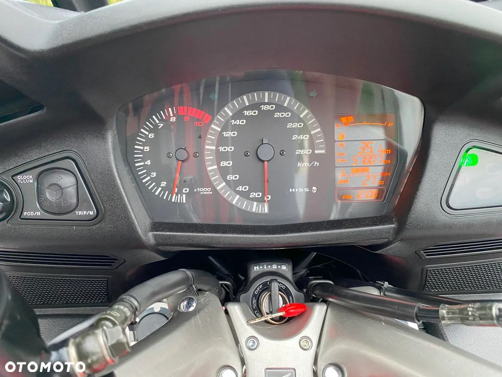 Honda ST - 23