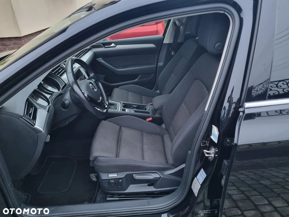 Volkswagen Passat 1.5 TSI EVO Business - 11