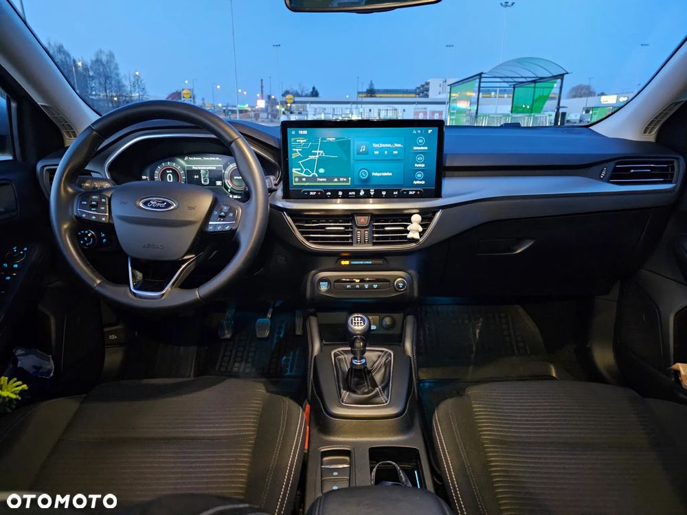 Ford Focus 1.0 EcoBoost Hybrid TITANIUM STYLE - 5