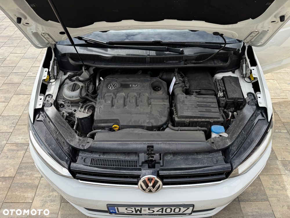 Volkswagen Touran - 17