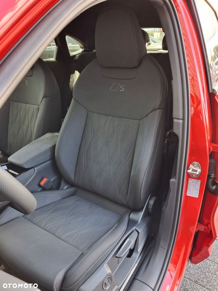 Audi Q3 Sportback - 11