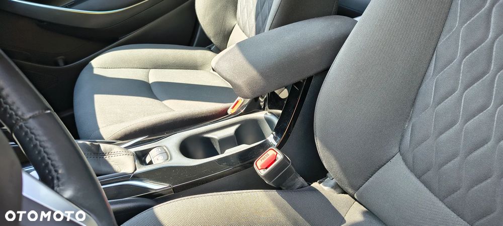 Toyota Corolla 1.8 Hybrid GPF Comfort - 22