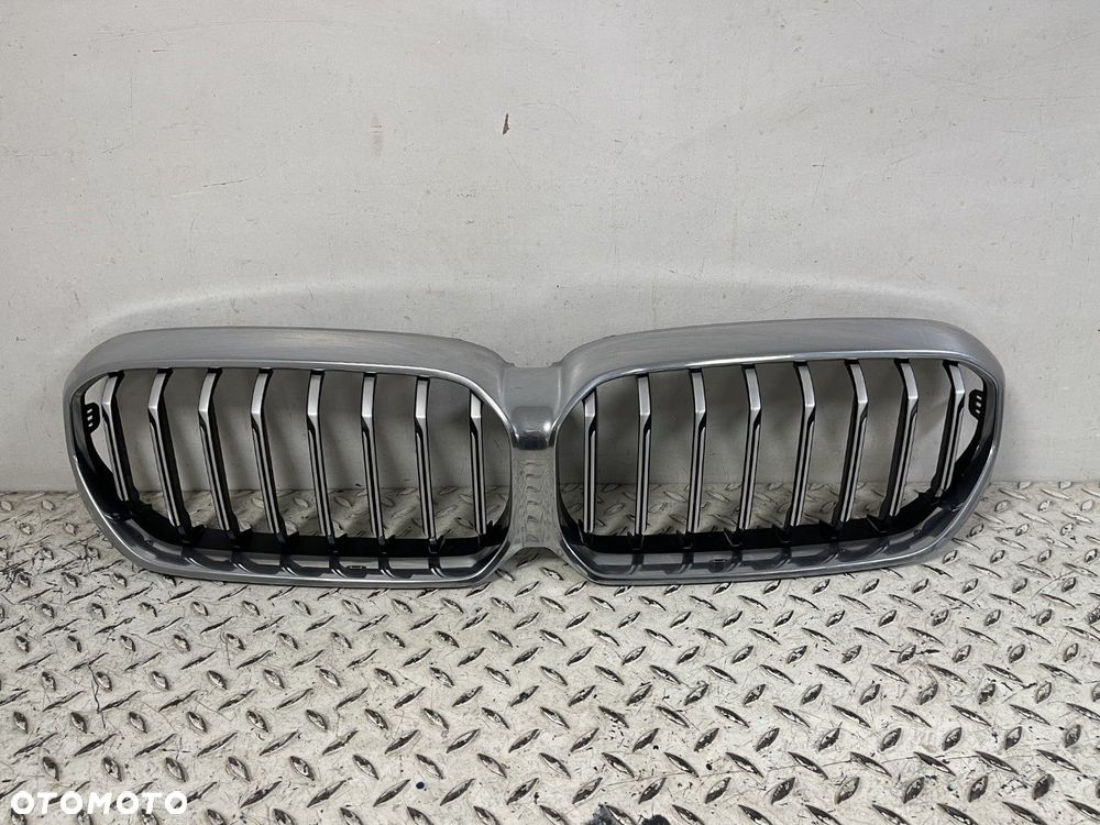 ORYGINALNY GRILL NERKI ATRAPA KOMPLET BMW 5 G30 G31 F90  LIFT LCI 20-25r 5A0DFB4 - 2