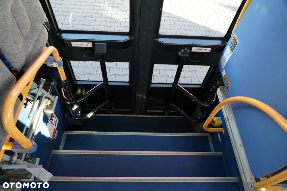 Irisbus RECREO / EURO5 / SPROWADZONY / MANUAL / - 29