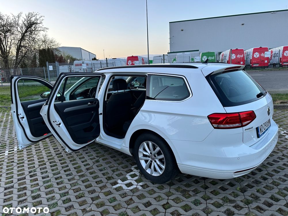 Volkswagen Passat 2.0 TDI SCR Comfortline - 10