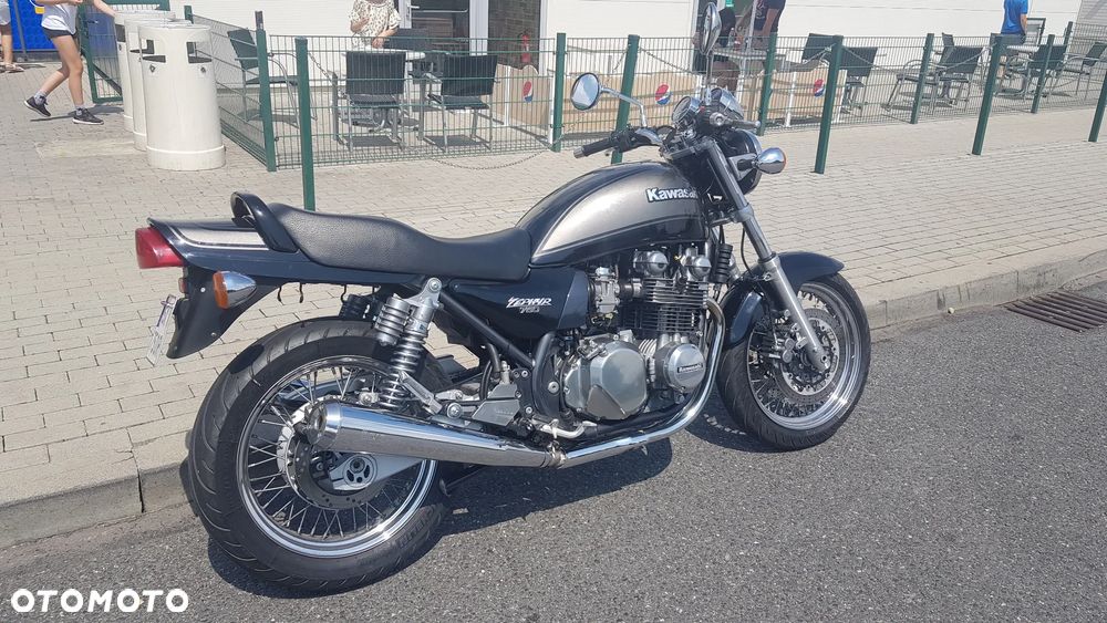 Kawasaki Zephyr - 1