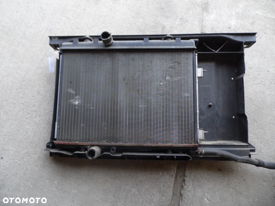 chłodnica wentylator chłodnicy komplet Citroen C4 I HB 1.6b - 2