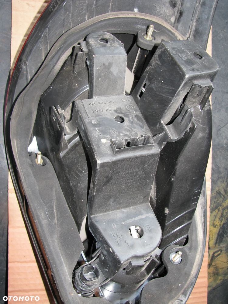 BMW E60 Lampa tył tylna prawa - 7