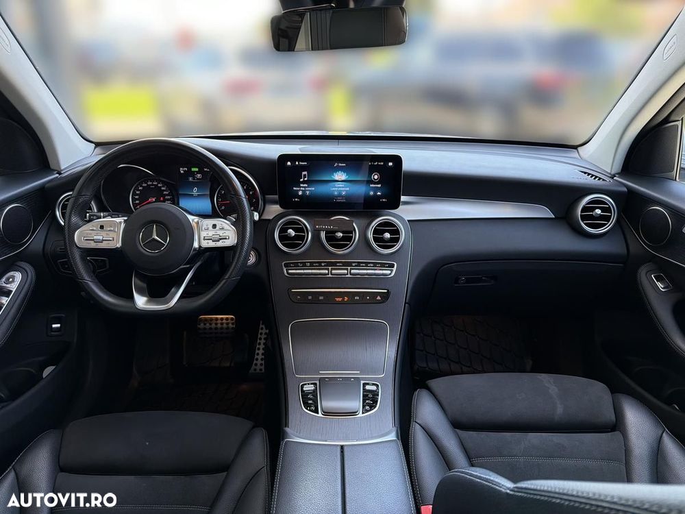 Mercedes-Benz GLC 300 4MATIC MHEV - 11