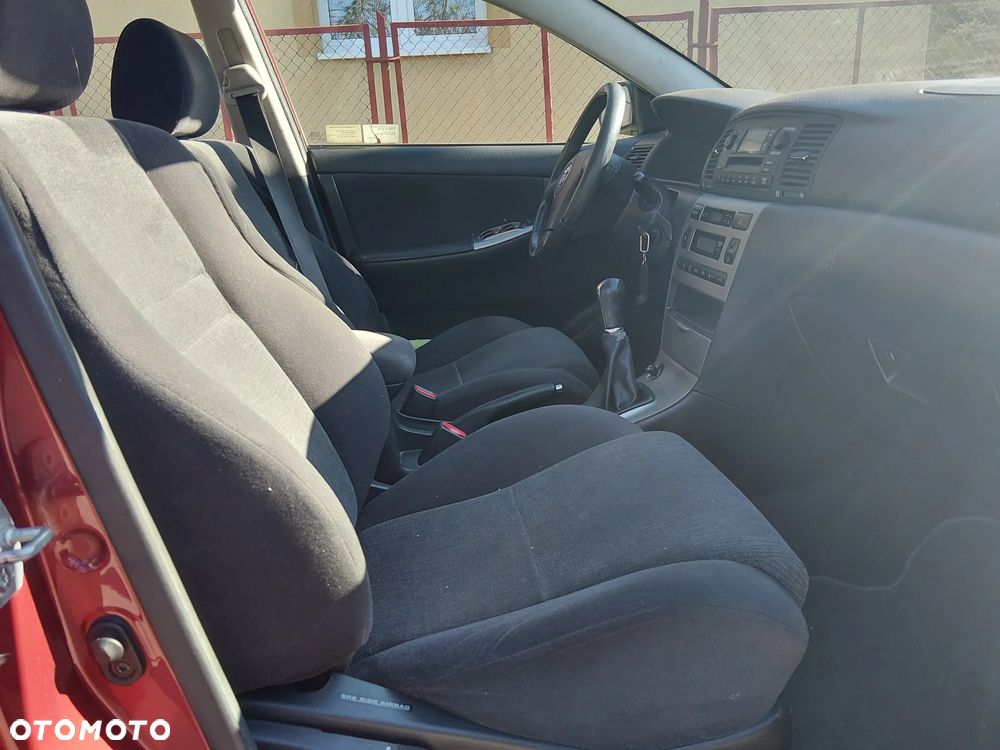 Toyota Corolla - 5