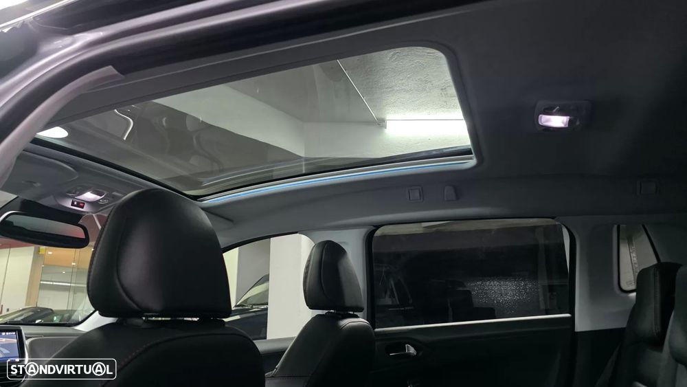 Peugeot 2008 PureTech 130 Stop&Start GT-Line Edition — fotografia 20