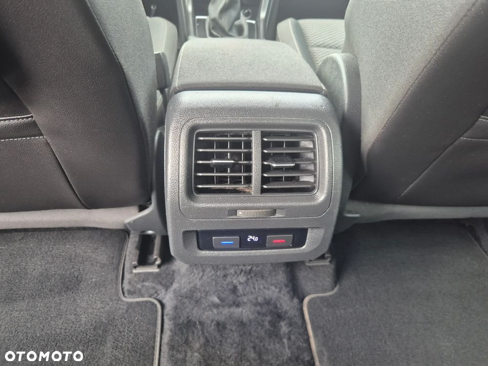 Volkswagen Touran 1.2 TSI (BlueMotion Technology) Comfortline - 13