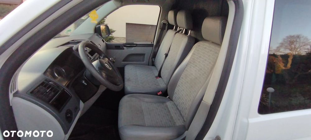 Volkswagen Transporter T5 Long - 11